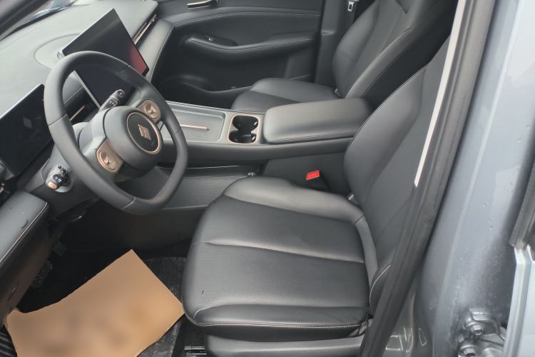 Used Baojun Yunhai 2024 140km Plug-in Hybrid Version