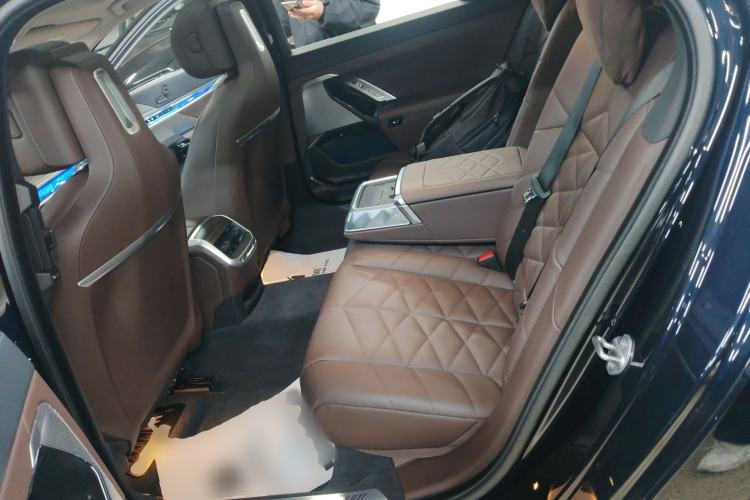 Used BMW 7 Series 2023 735Li M Sport Package