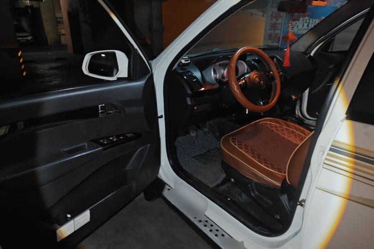 Used Land X8 2014 Explorer Edition 2.0T Diesel 4x4 Luxury Model