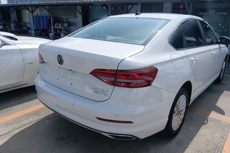 Used Volkswagen Lavida 2021 1.5L Automatic Comfort Edition Rear Right 45 Deg