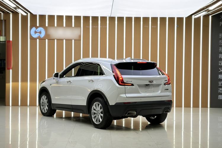 Used Cadillac XT4 2022 28T Two-Wheel Drive Fashion Edition Exterior 2