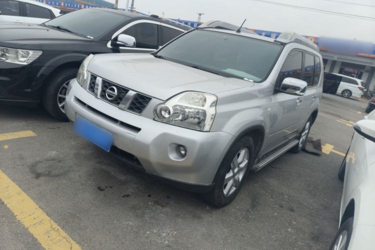 Used Nissan X-Trail 2010 2.5L CVT Luxury Edition 4WD Exterior 4