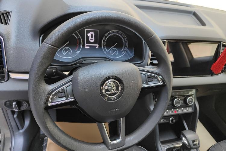 Used Skoda Karoq 2019 TSI280 Smart Drive Deluxe Edition China VI Standard