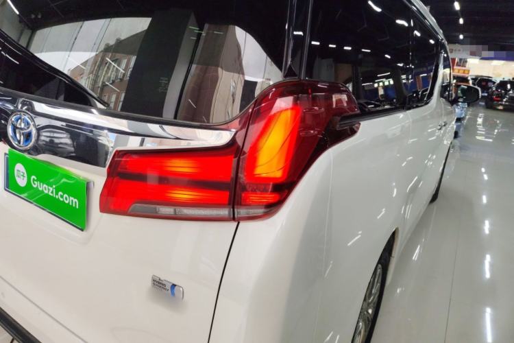 Used Toyota Alphard 2020 Dual-Engine 2.5L Prestige Edition
