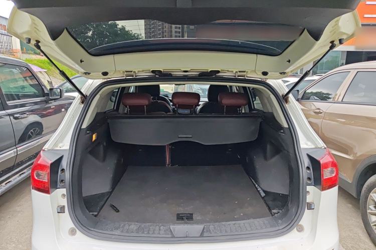 Used Zotye T600 2015 2.0T DCT Prestige Edition Trunk