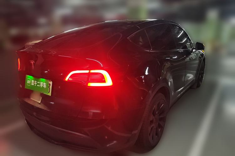 Used Tesla Model Y 2021 Long-Range All-Wheel-Drive Version 3D7
