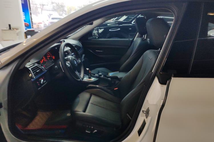 Used BMW 3 Series GT 2018 320i Sport Edition
