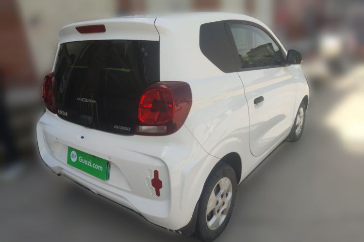 Used Roewe Clever 2021 302 km New Four-Seater Super-Efficient Version
