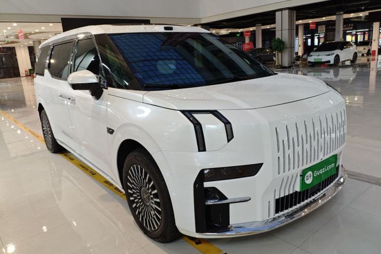 Used Zeekr 009 2024 Six-Seat Executive Version 4WD 108 kWh
