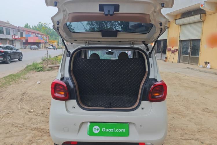 Used Wuling Hongguang MINIEV 2025 Four-Door Version Advanced Edition Trunk