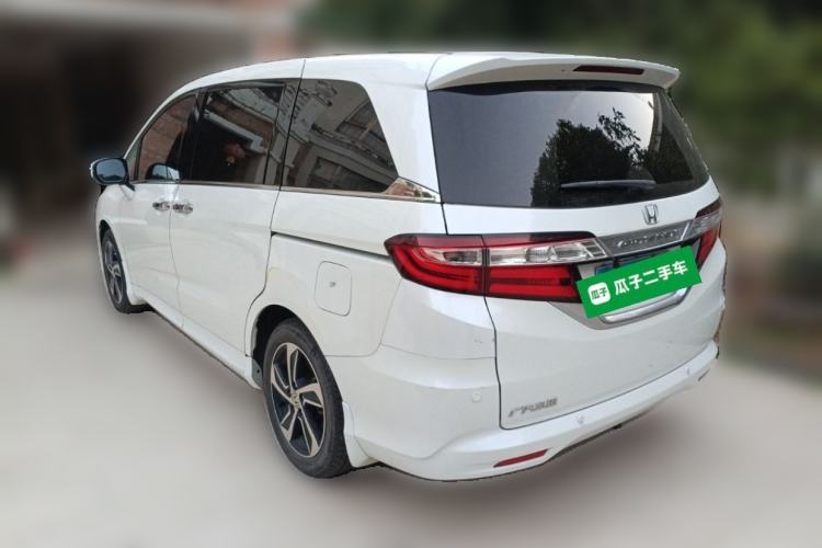 Used Honda Odyssey 2015 Revised Version 2.4L Supreme Edition