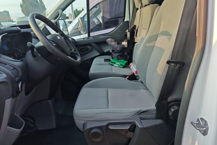Used Ford Transit 2019 2.0T Diesel Multi-Purpose Commercial Vehicle Mid-Drive Mid-Roof 6-Seater China VI Standard