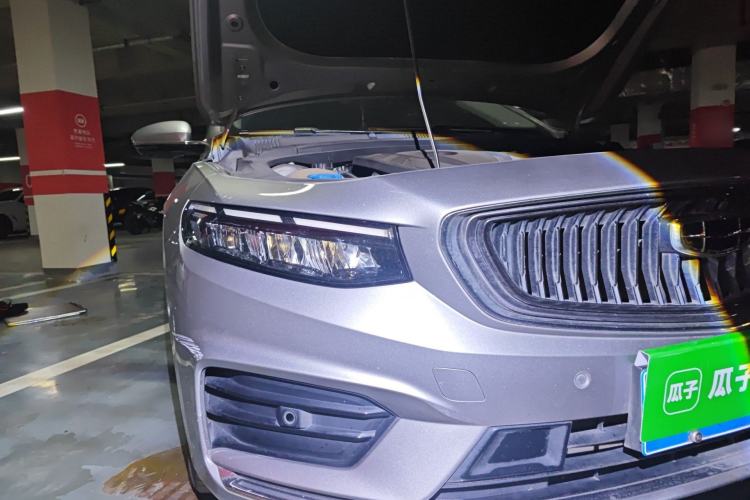 Used Geely Auto Preface 2021 Revised Version 2.0TD Luxury Edition Right Front Headlight