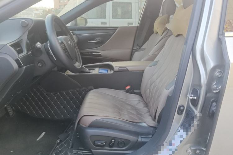 Used Lexus ES 2022 200 Excellence Edition
