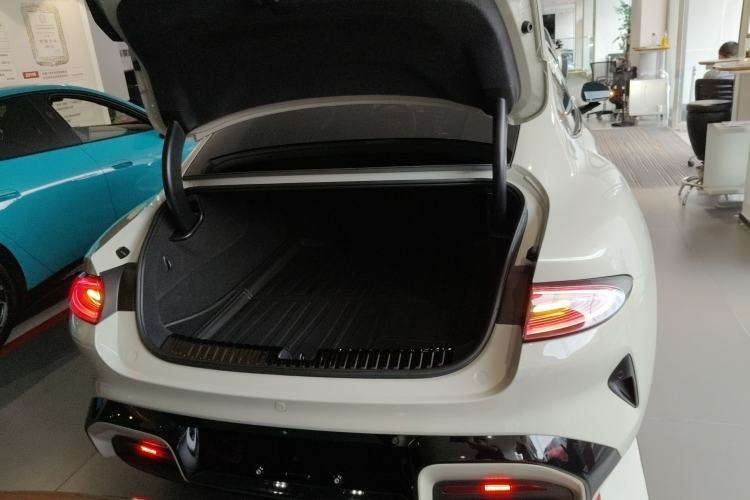 Used Xiaomi Auto SU7 2024 Rear-Drive Ultra-Long Range Advanced Pro-Level Intelligent Driving Version