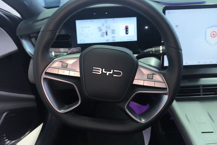 Used BYD Seal 07 DM-i 2025 Intelligent Driving Version DM-i 1.5L 125 km Prestige Edition Steering Wheel