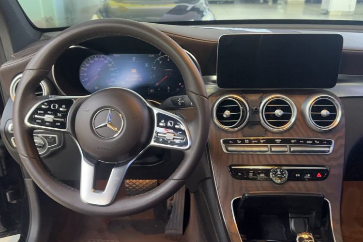 Used Mercedes-Benz GLC 2021 GLC 260 L 4MATIC Luxury Model Interior 1