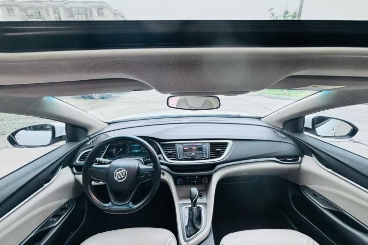 Used Buick GT 2017 15N Automatic Elite Version Interior 1