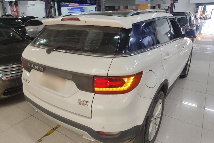 Used Land X7 2015 2.0T Panoramic Prestige Edition