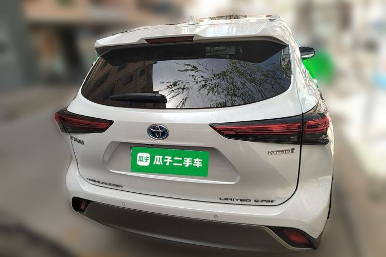 Used Toyota Highlander 2022 Dual-Engine 2.5L Four-Wheel Drive Supreme Edition 7-Seater Rear