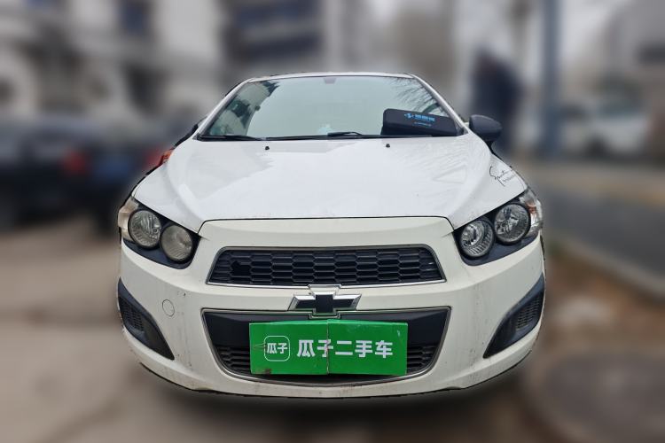 Used Chevrolet Aveo Sonic 2011 Sedan 1.4L MT SL