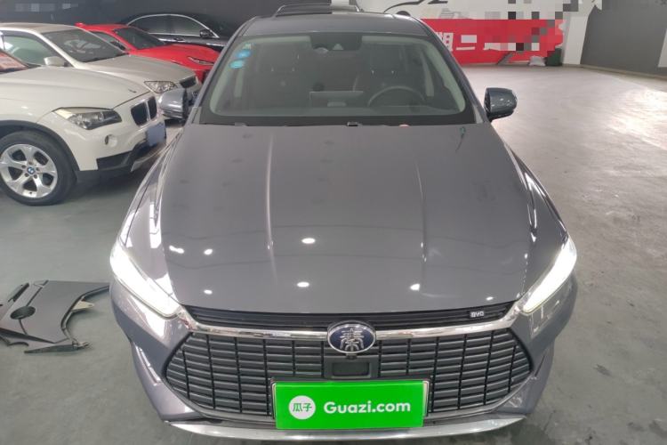 Used BYD Qin Pro New Energy 2019 EV Super Edition High-Power Smart Connect Luxurious Model Front