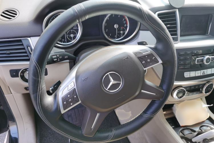 Used Mercedes-Benz M-Class 2012 ML 300