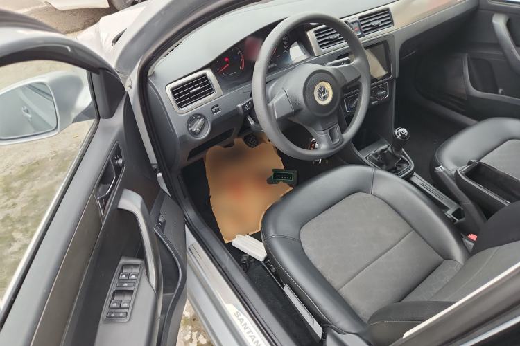 Used Volkswagen Santana 2015 1.6L Manual Comfort Edition Driver Seat