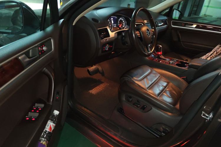 Used Volkswagen Touareg 2011 3.0 TSI Standard Version Driver Seat