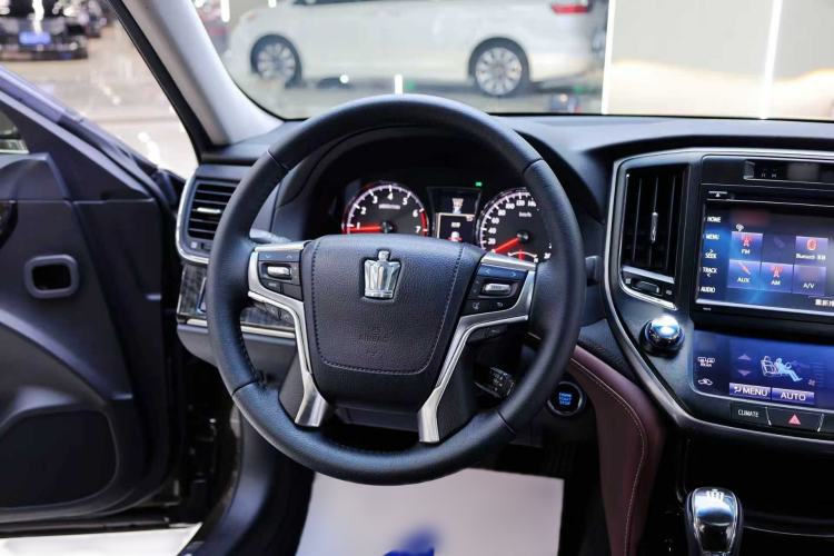 Used Toyota Crown 2017 2.0T Sport Edition Steering Wheel