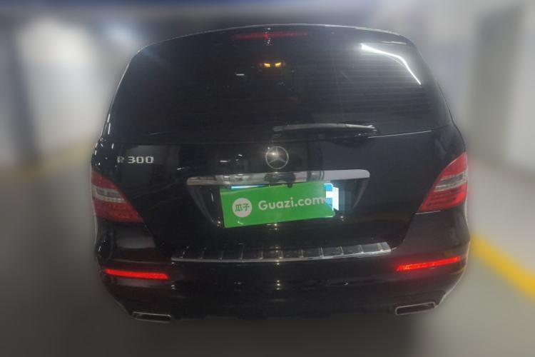 Used Mercedes-Benz R-Class 2011 R 300 L Business Model