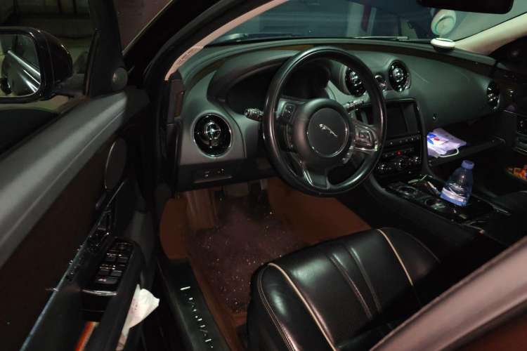 Used Jaguar XJ 2016 XJL 3.0 SC Four-Wheel Drive Panoramic Business Edition
