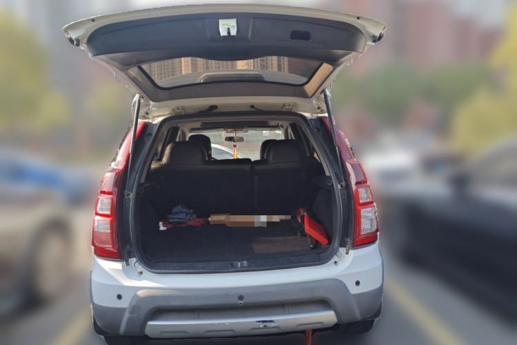 Used FORTHING Joyear X5 2013 1.6L Manual Luxury Model China V Standard
