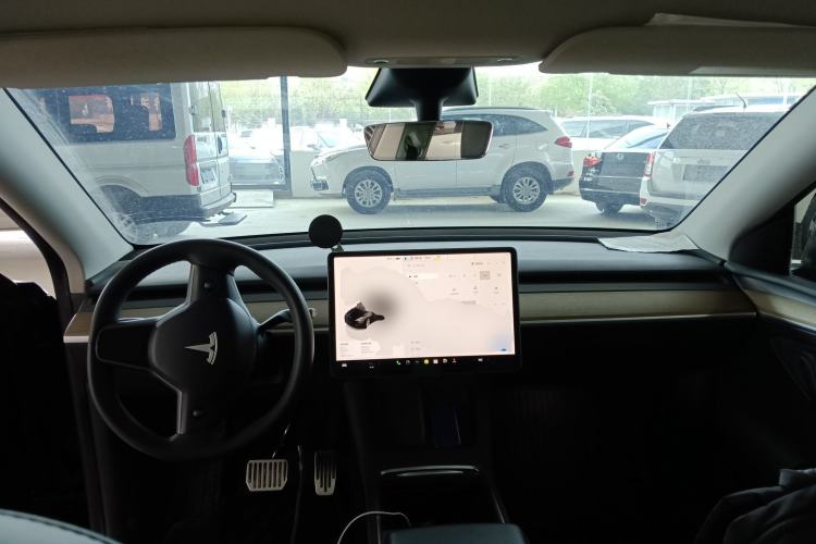 Used Tesla Model Y 2022 Rear-Wheel-Drive Version