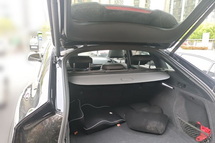 Used Audi Q5L Sportback 2022 40 TFSI Luxury Model Trunk