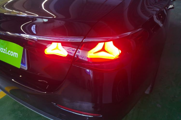 Used Mercedes-Benz E-Class 2024 Refresh E 300 L Stylish Edition
