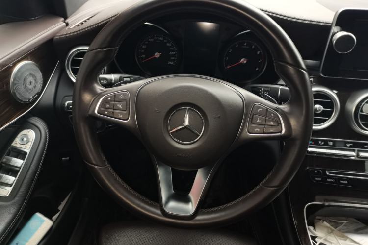 Used Mercedes-Benz GLC 2017 GLC 260 4MATIC Luxury Model
