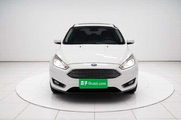 Used Ford Focus 2018 Sedan Classic EcoBoost 180 Automatic Elite Model Front