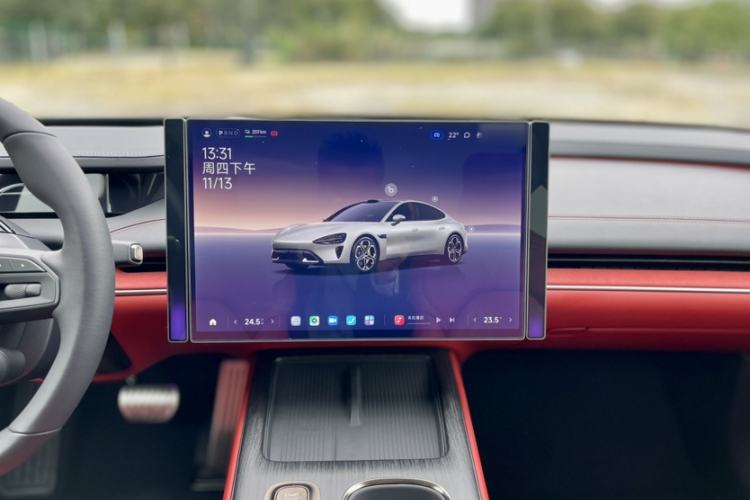 Used Xiaomi Auto SU7 2024 Four-Wheel Drive Ultra-Long Range Advanced Intelligent Driving Max Edition
