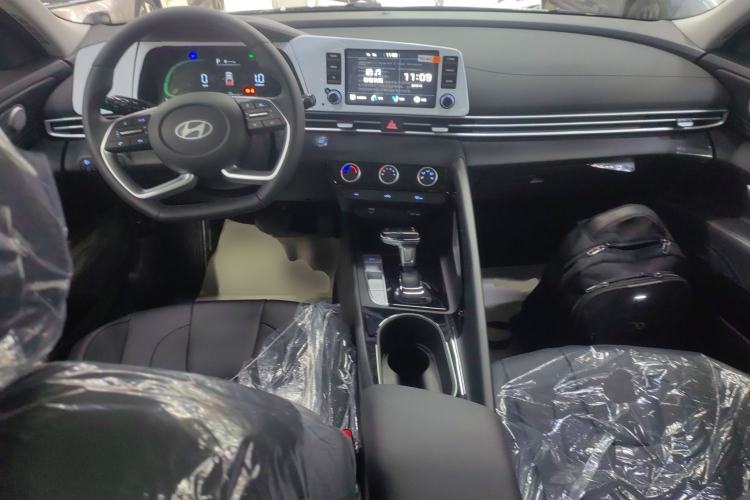 Used Hyundai Elantra 2023 1.5L CVT GLX Elite Edition