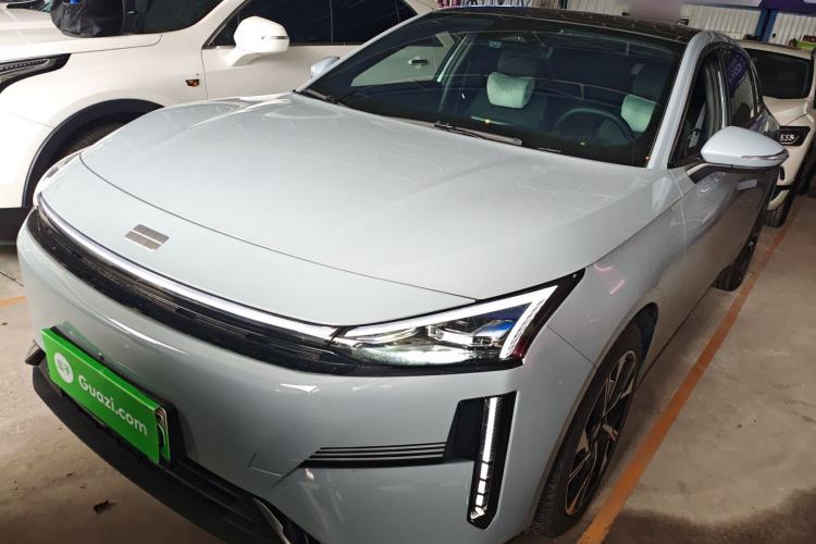 Used Geely Galaxy L6 2024 125km PLUS Dragon Edition