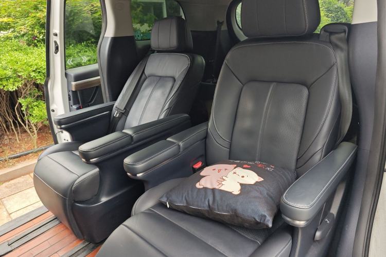 Used GAC Trumpchi M8 2021 Lingxiu Series 390T Deluxe Edition Left Rear Seat