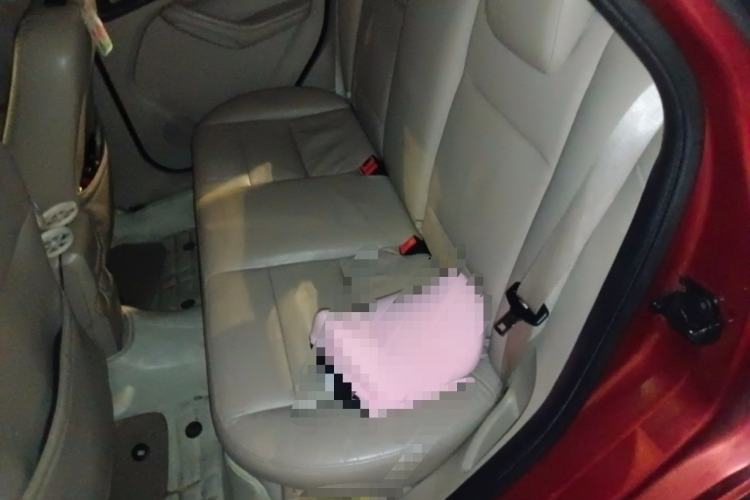 Used Ford Focus 2011 Hatchback 1.8L Automatic Fashion Edition
