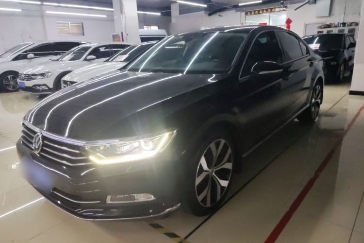 Used Volkswagen Magotan 2018 330TSI DSG Luxury Model