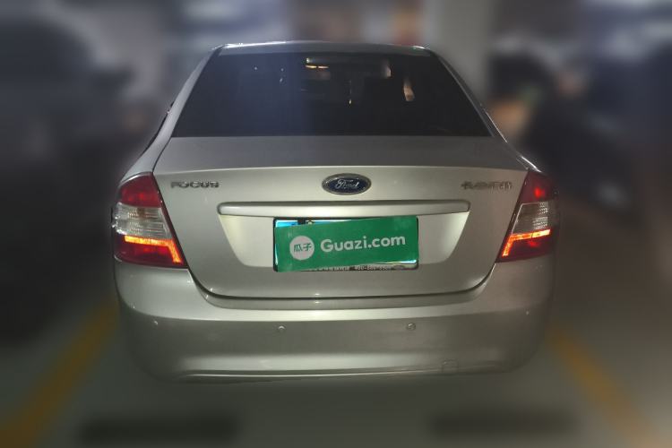 Used Ford Focus 2013 Sedan Classic 1.8L Automatic Base Model