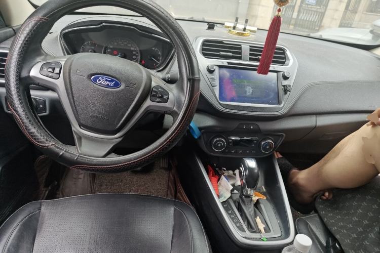 Used Ford Escort 2017 Happiness Edition 1.5L Automatic Fashion Version
