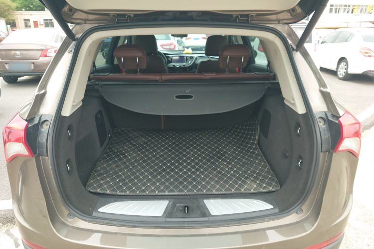 Used Buick Envision 2018 20T Two-Wheel Drive Luxury Model Trunk