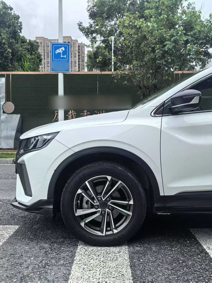 Geely Auto Coolray 2023 1.5T DCT Platinum Edition — снимка 6