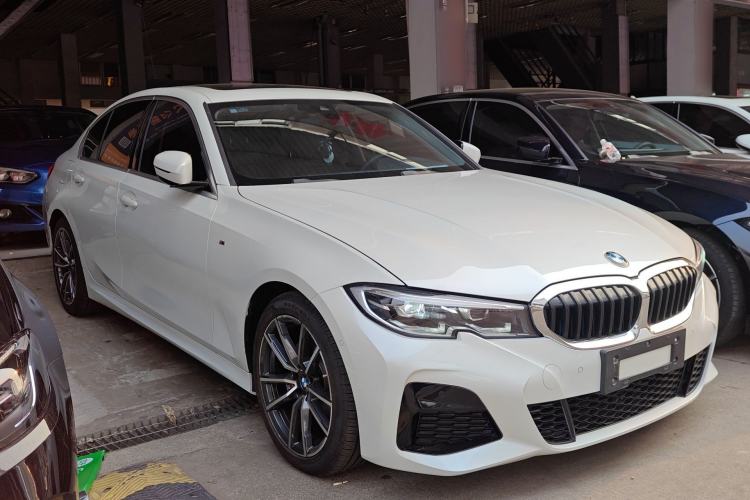 Used BMW 3 Series 2020 325i M Sport Package Front Right 45 Deg