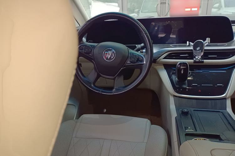 Used Buick GL8 2020 ES Land Cruiser 653T Comfort Edition Steering Wheel